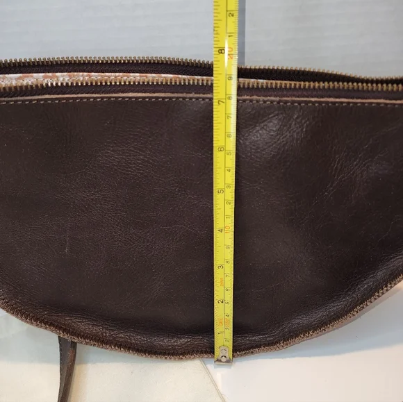 Lyons Leather Co. Espresso Queen Bee Brown Leather Crossbody And Baby Bee - Picture 6 of 12